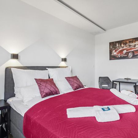 Suite4Me - Moderne Apartments I Kueche I Balkon I Waschmaschine Dietzenbach Bagian luar foto